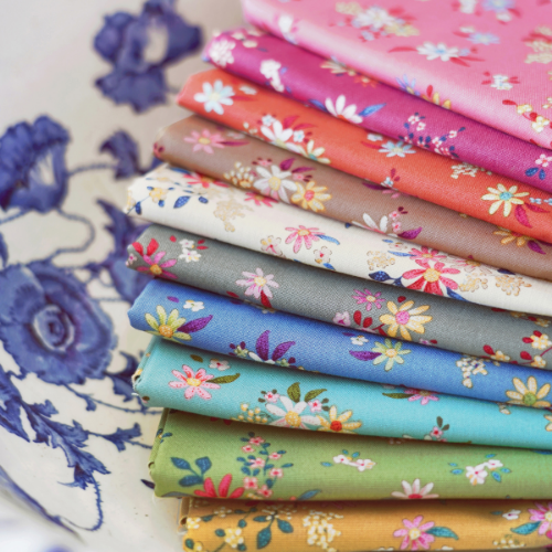 Chic Escape Daisyfield Fat Quarter Bundle by Tilda Fabrics | TIL300132