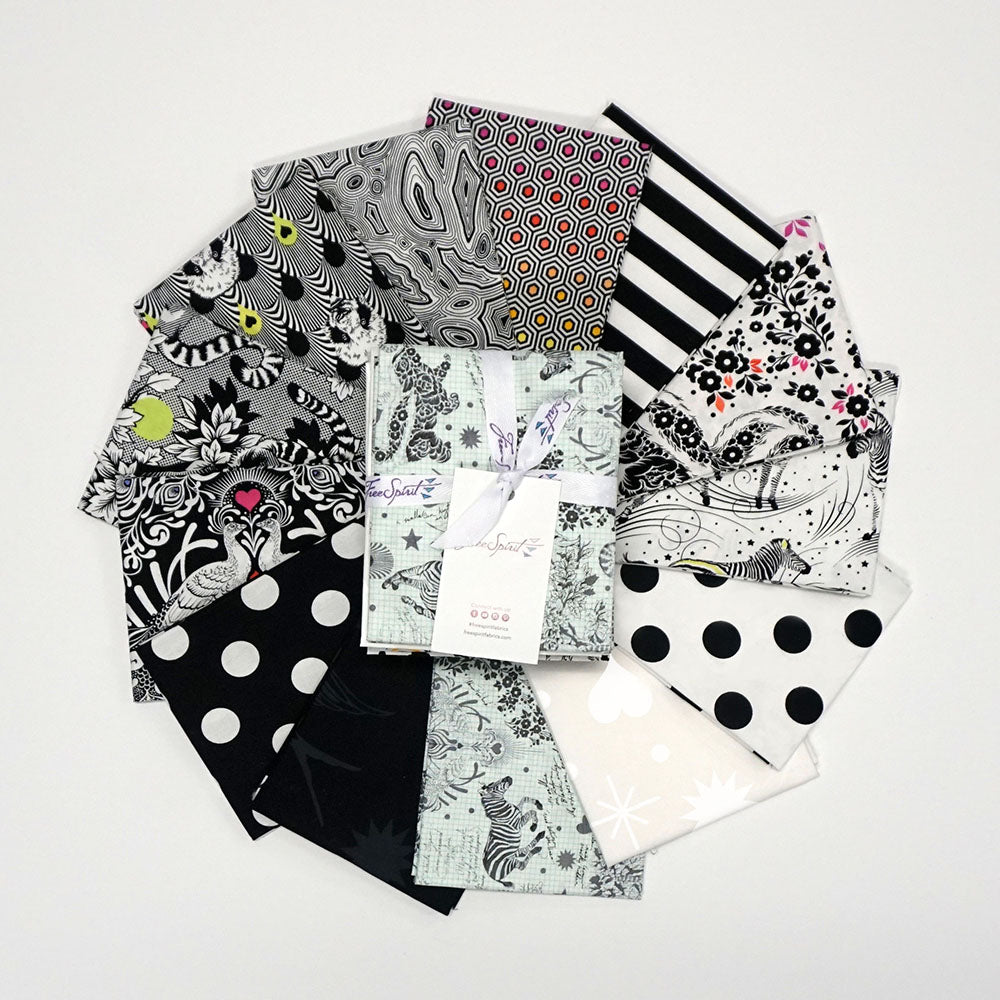 Linework Fat Quarter Bundle by Tula Pink | FB4FQTP.LINEWORK