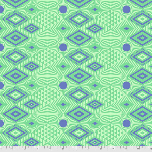 Daydreamer Lucy in Lagoon by Tula Pink | PWTP096.LAGOON