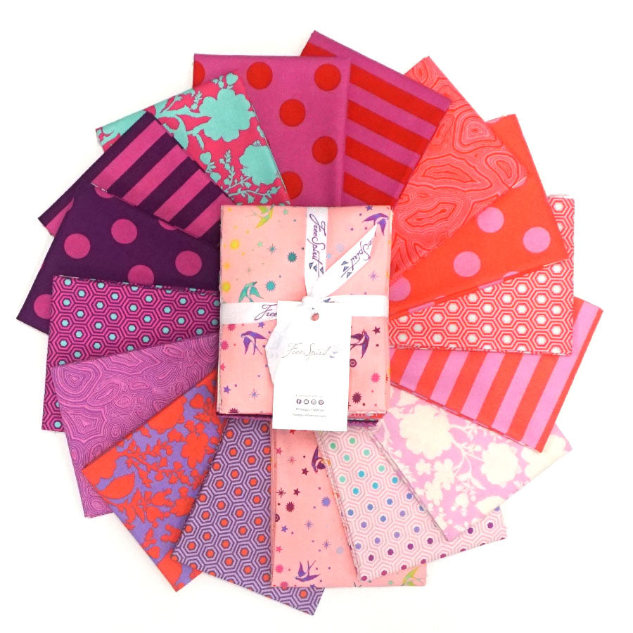 Tula's True Colors Fat Quarter Bundle in Flamingo by Tula Pink | FB2FQTP.FLAMINGO